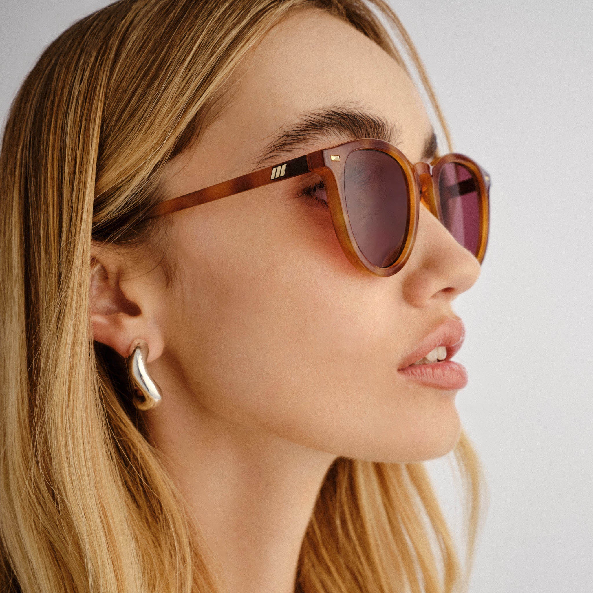 Le Specs Fire Starter Vintage Tort Uni-Sex Round Sunglasses | Eyewear Index