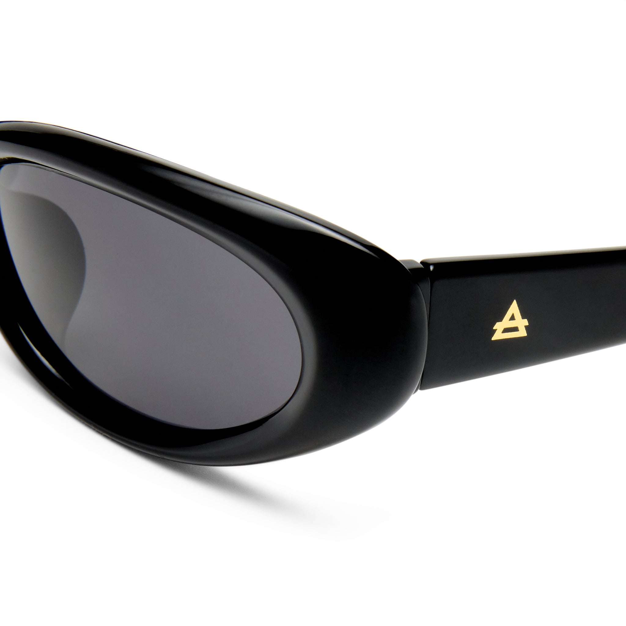Aire Nimbus Black Uni-Sex Wrap Sunglasses | Eyewear Index