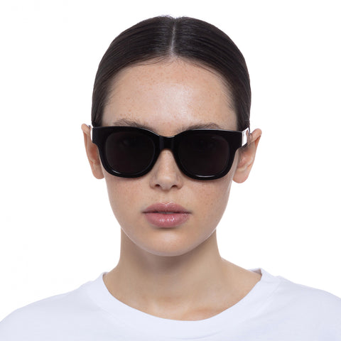 Solarized Block D-Frame Black Uni-Sex D-Frame Sunglasses | Eyewear Index