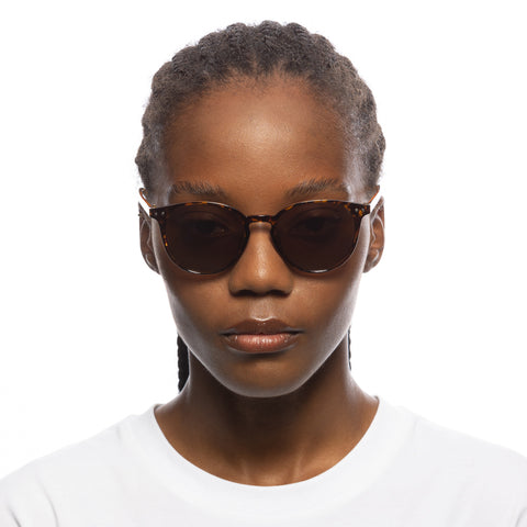 Solarized Uni-sex Classic Round Tort Round Sunglasses